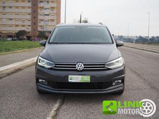 VOLKSWAGEN Touran usata, con Fari LED