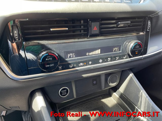 NISSAN Qashqai usata, con Fari LED