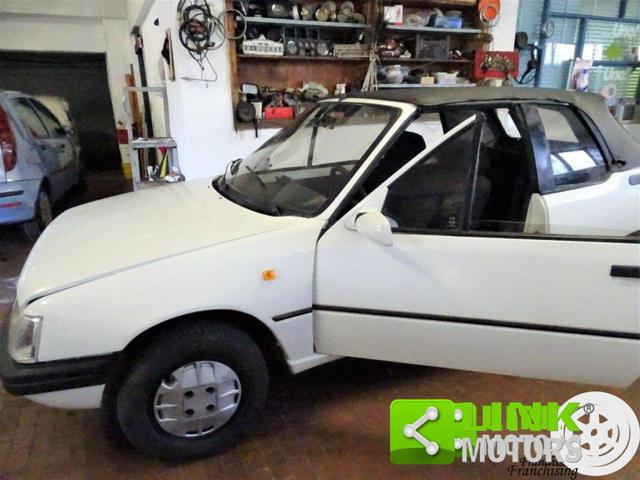 PEUGEOT 205 usata 1