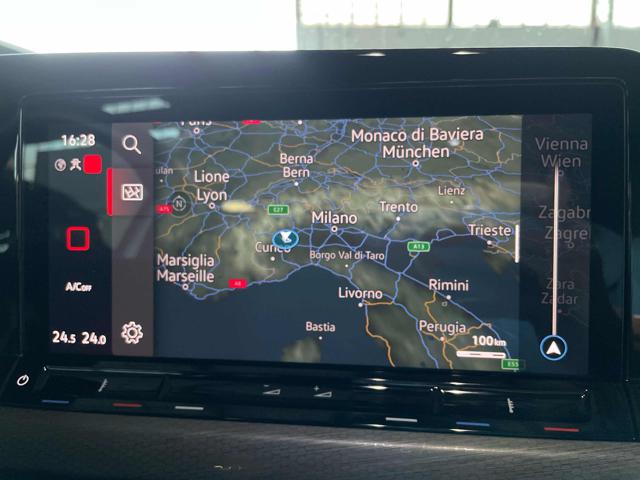 VOLKSWAGEN Golf usata, con Airbag testa