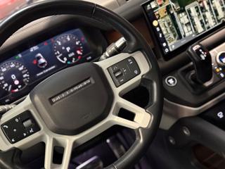 LAND ROVER Defender usata, con Touch screen