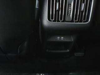 BYD Seal usata, con Sedile posteriore sdoppiato