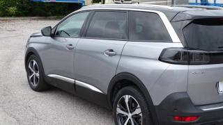 PEUGEOT 5008 usata, con Luci diurne