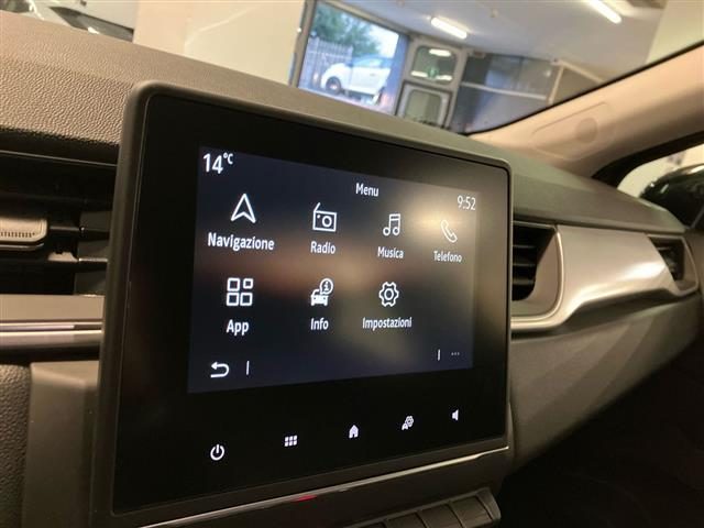 RENAULT Captur usata, con USB