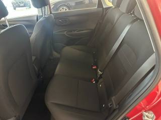 HYUNDAI Bayon usata, con Autoradio