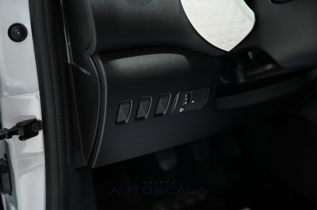 RENAULT Twingo usata, con Luci diurne LED