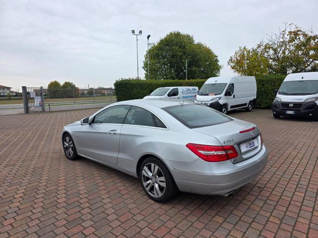 MERCEDES-BENZ E 250 usata, con Cerchi in lega