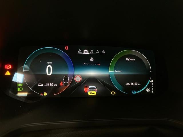 RENAULT Captur usata, con Bracciolo