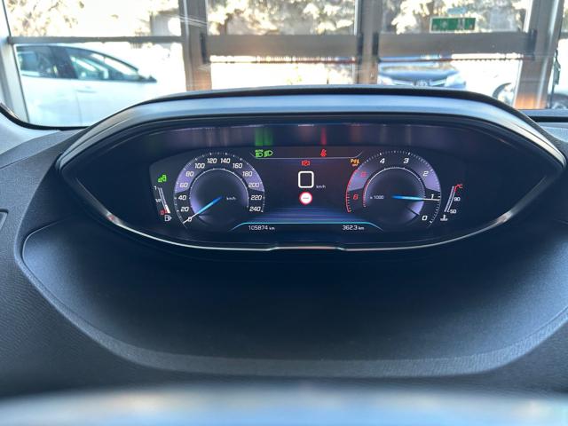 PEUGEOT 3008 usata, con Climatizzatore