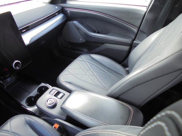 FORD Mustang Mach-E usata, con Sensore di pioggia