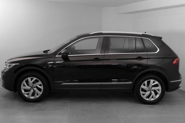 VOLKSWAGEN Tiguan usata, con Airbag laterali