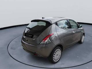 LANCIA Ypsilon usata, con Autoradio
