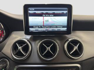 MERCEDES-BENZ GLA 250 usata, con Sedile posteriore sdoppiato