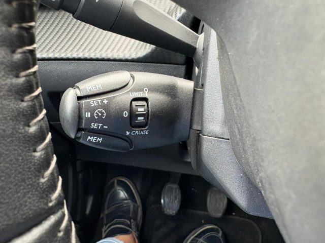 PEUGEOT 2008 usata, con Climatizzatore