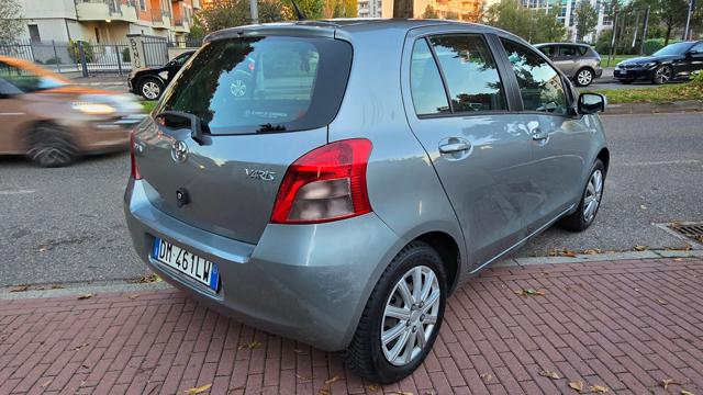 TOYOTA Yaris usata, con Boardcomputer