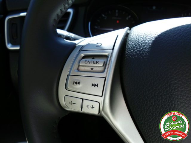 NISSAN Qashqai usata, con Touch screen