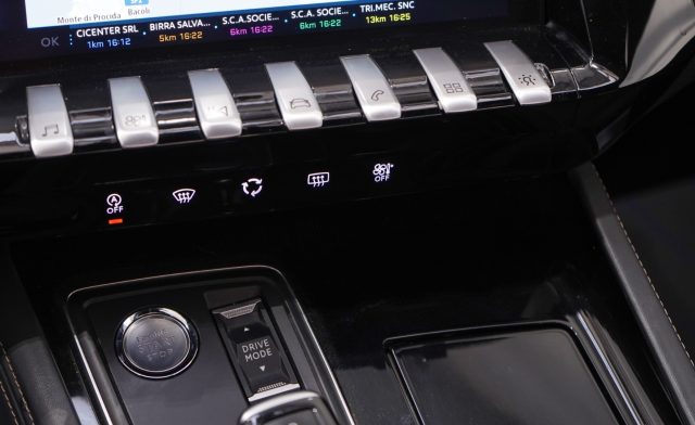 PEUGEOT 508 usata, con Volante in pelle
