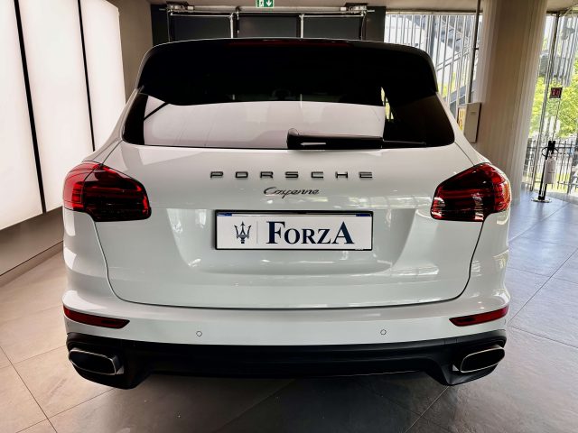 PORSCHE Cayenne usata, con Autoradio