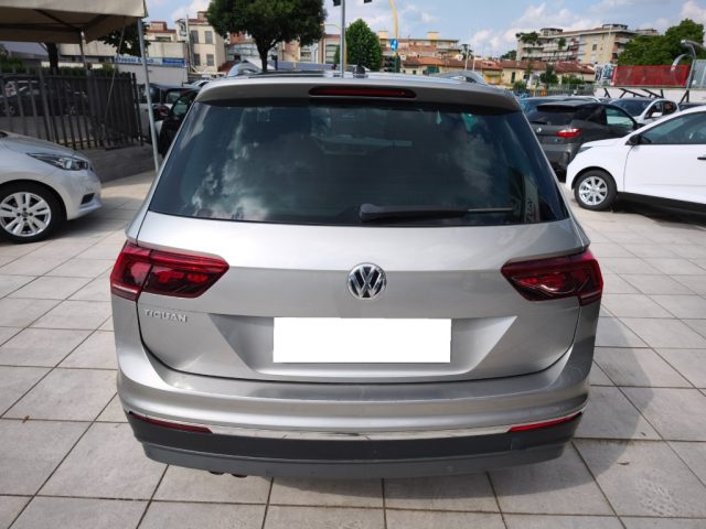 VOLKSWAGEN Tiguan usata, con Autoradio
