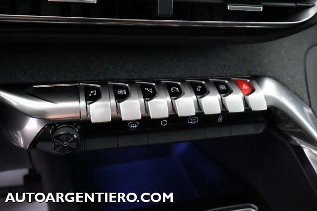 PEUGEOT 3008 usata, con Sistema di navigazione