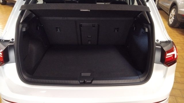 VOLKSWAGEN Golf usata, con Climatizzatore