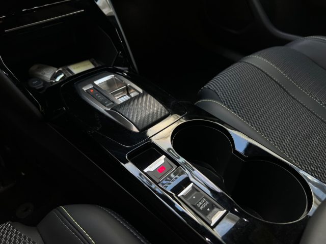 PEUGEOT 2008 usata, con MP3