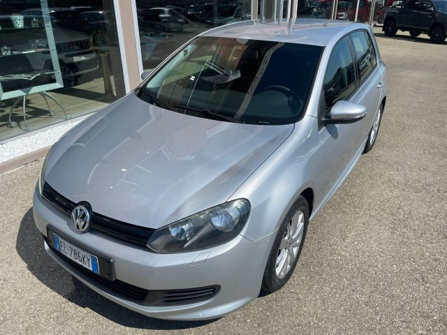 VOLKSWAGEN Golf usata, con Autoradio