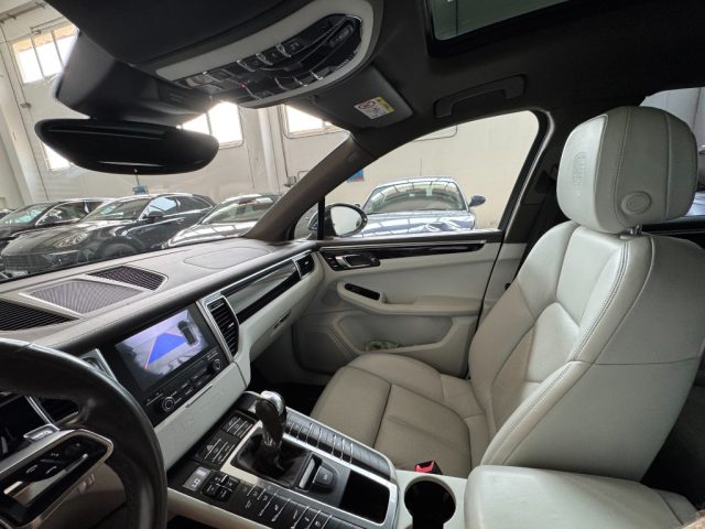 PORSCHE Macan usata, con USB