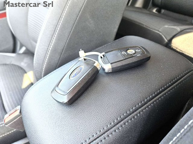 FORD Kuga usata, con Fendinebbia