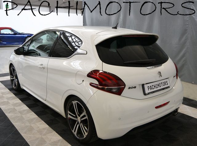 PEUGEOT 208 usata, con Park Distance Control