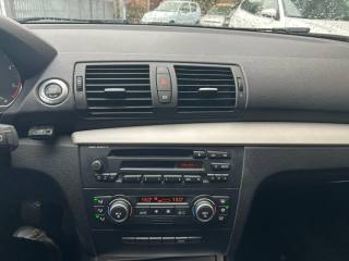 BMW 118 usata, con Hill holder