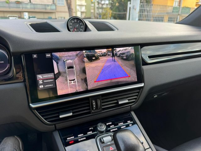 PORSCHE Cayenne usata, con Lettore CD
