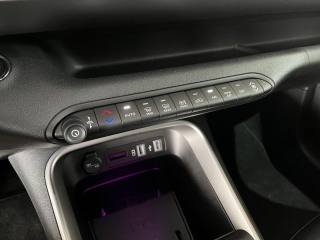 JEEP Avenger usata, con Touch screen