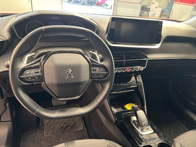 PEUGEOT 2008 usata, con Fendinebbia