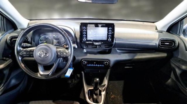 TOYOTA Yaris usata, con ESP