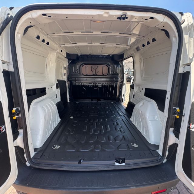 FIAT Doblo usata, con USB