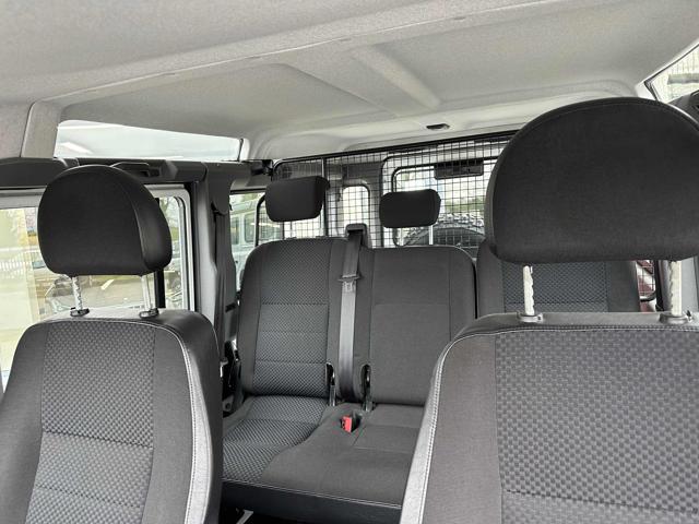 LAND ROVER Defender usata 19