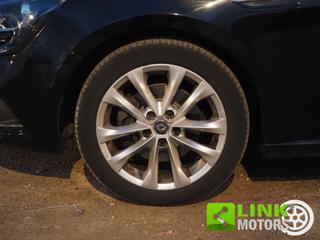 RENAULT Megane usata, con Sensori di parcheggio anteriori