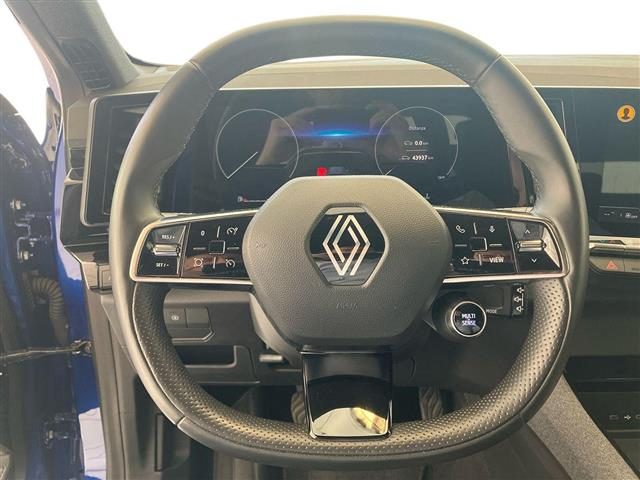 RENAULT Austral usata, con Hill holder