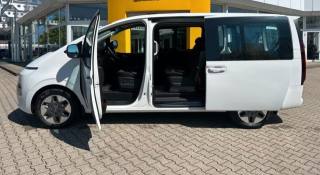 HYUNDAI Staria usata, con Climatizzatore