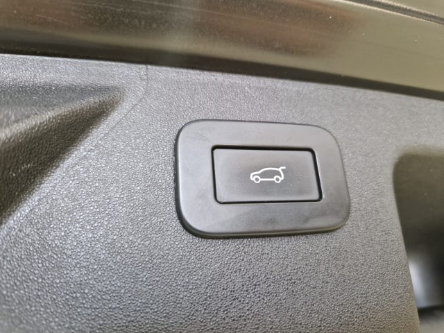 LAND ROVER Discovery Sport usata, con Park Distance Control