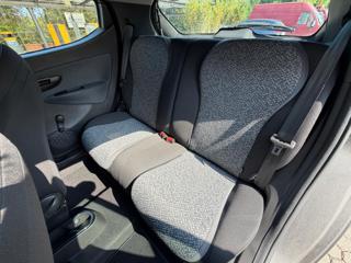 LANCIA Ypsilon usata, con Hill holder