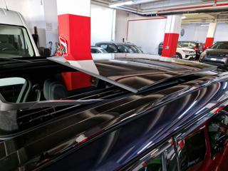LAND ROVER Range Rover Velar usata, con Leve al volante