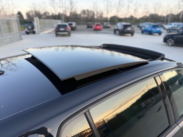 VOLKSWAGEN Golf GTI usata, con ESP