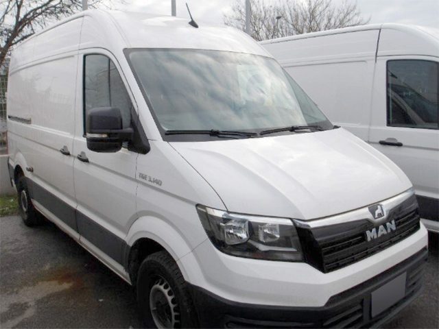 VOLKSWAGEN Crafter usata, con Airbag