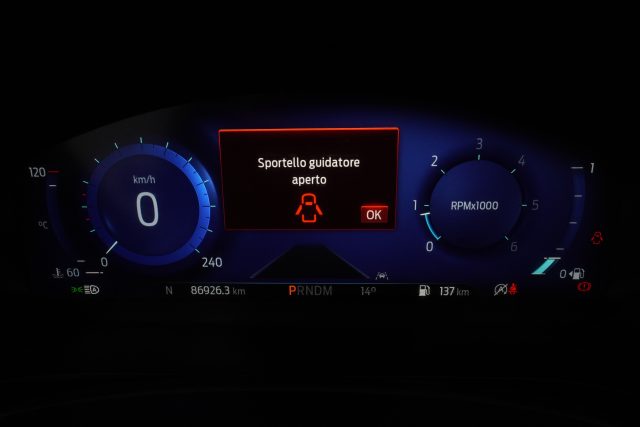 FORD Kuga usata 7