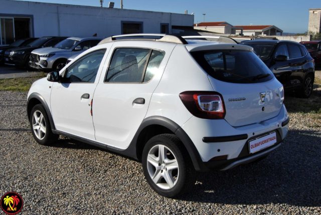 DACIA Sandero usata, con Touch screen