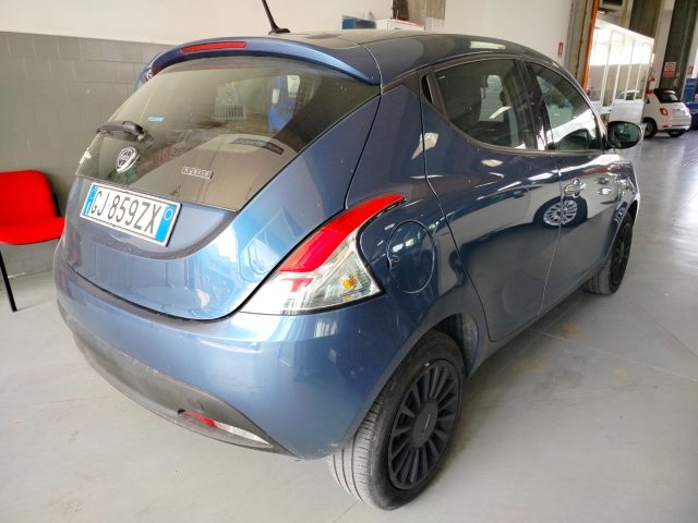 LANCIA Ypsilon usata, con ESP
