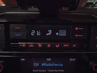 VOLKSWAGEN up! usata 25