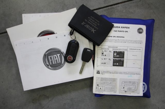 FIAT Punto usata, con Bluetooth